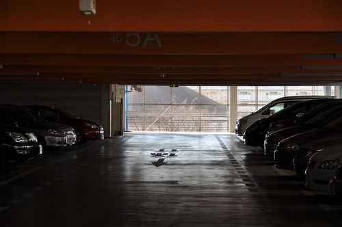 今日の一枚「立体駐車場」